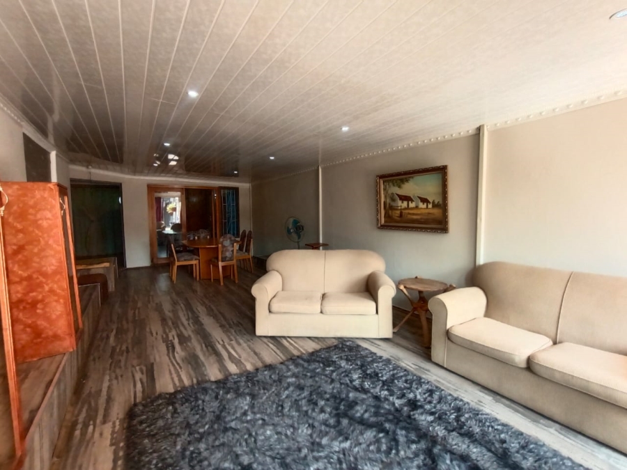 2 Bedroom Property for Sale in Vanderbijlpark CW 5 Gauteng