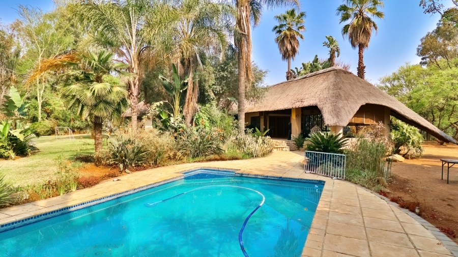 5 Bedroom Property for Sale in Beaulieu Gauteng