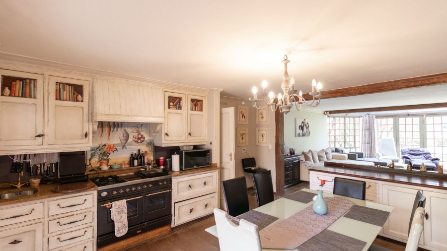 5 Bedroom Property for Sale in Beaulieu Gauteng