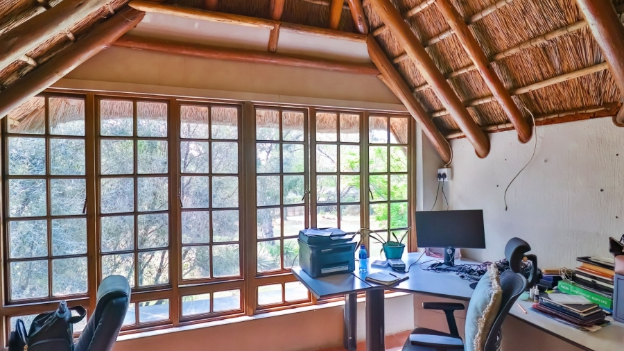 5 Bedroom Property for Sale in Beaulieu Gauteng