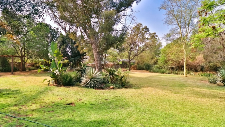 5 Bedroom Property for Sale in Beaulieu Gauteng