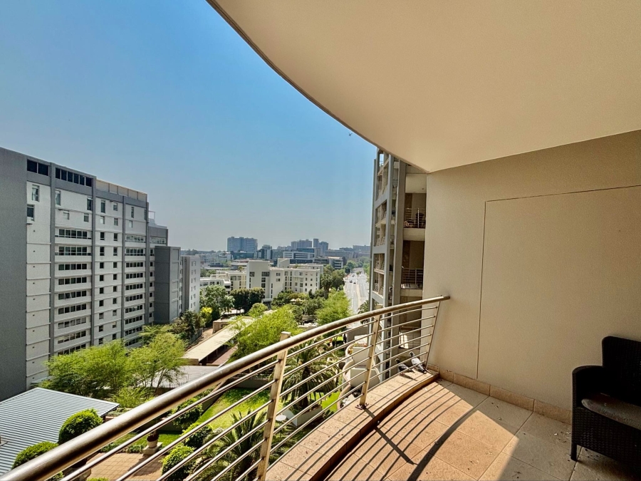 1 Bedroom Property for Sale in Sandhurst Gauteng