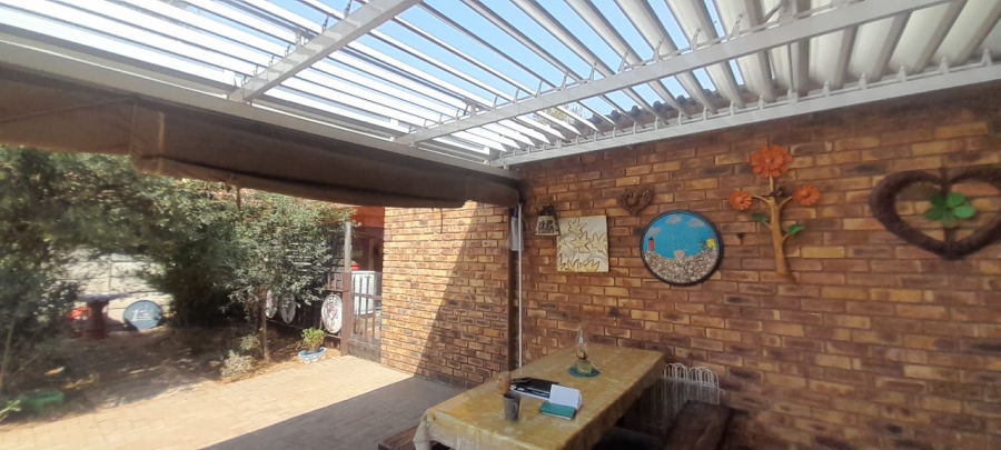3 Bedroom Property for Sale in Riversdale Gauteng
