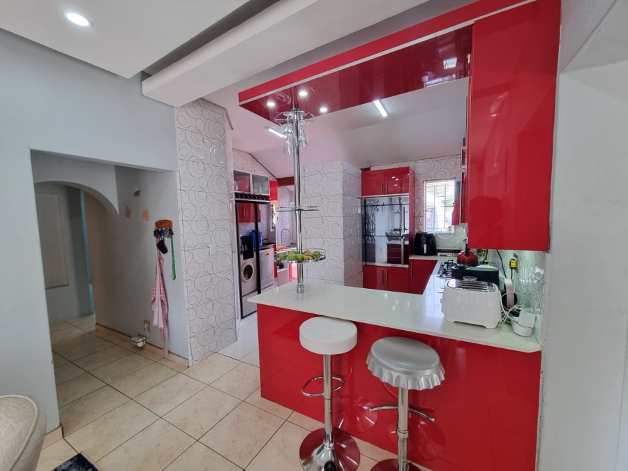 4 Bedroom Property for Sale in The Reeds Gauteng
