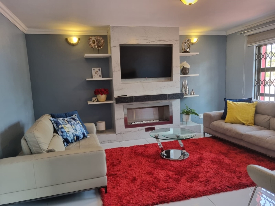 4 Bedroom Property for Sale in The Reeds Gauteng