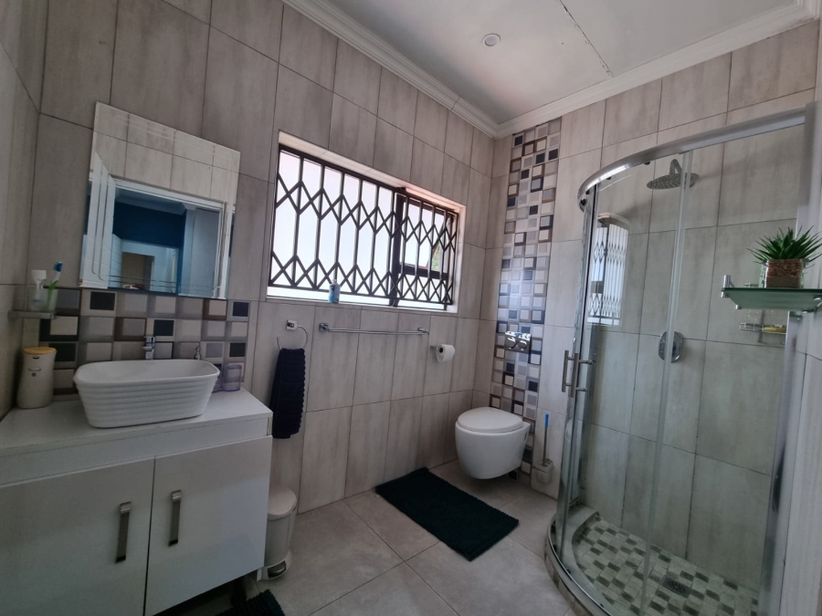 4 Bedroom Property for Sale in The Reeds Gauteng