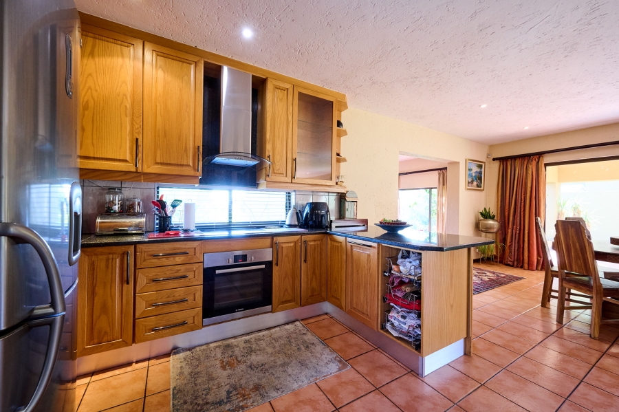 To Let 3 Bedroom Property for Rent in Halfway Gardens Gauteng