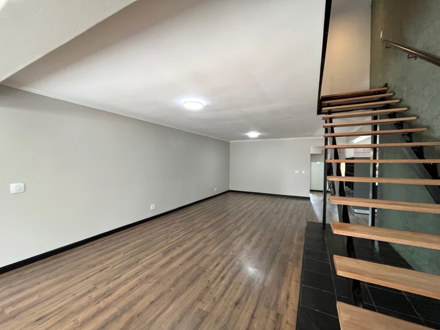 3 Bedroom Property for Sale in Maroeladal Gauteng