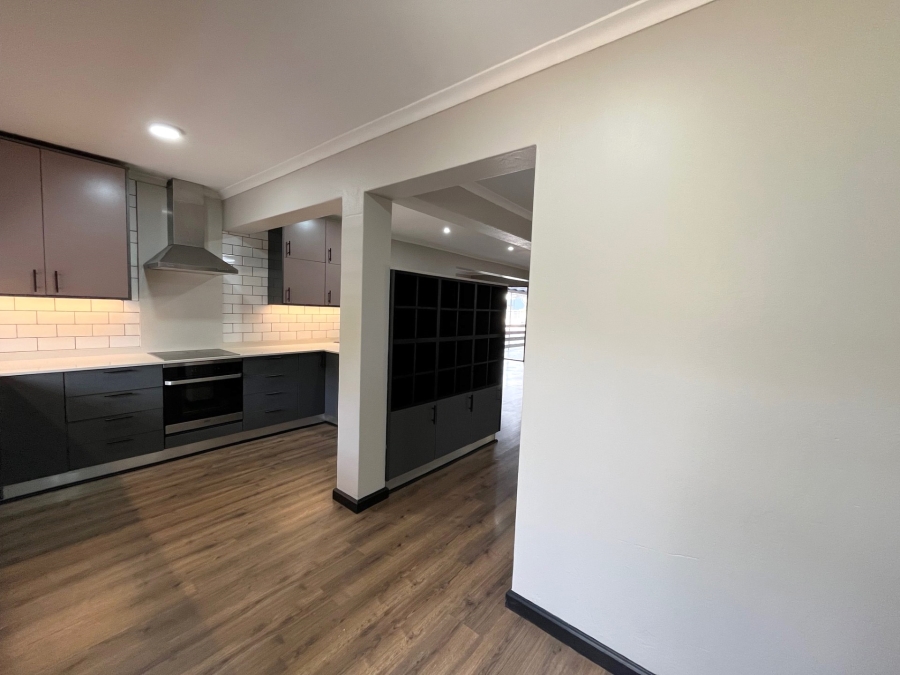 3 Bedroom Property for Sale in Maroeladal Gauteng