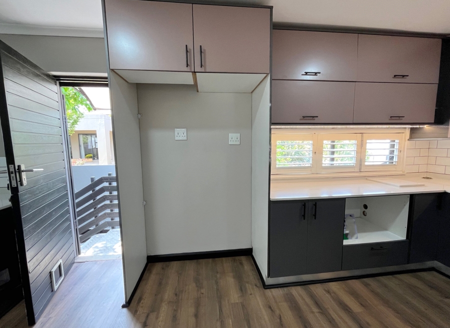 3 Bedroom Property for Sale in Maroeladal Gauteng