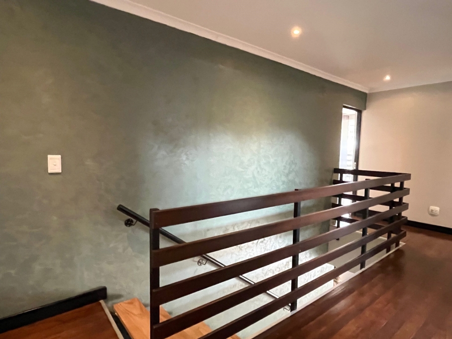 3 Bedroom Property for Sale in Maroeladal Gauteng