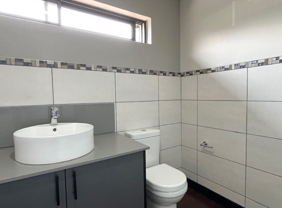 3 Bedroom Property for Sale in Maroeladal Gauteng
