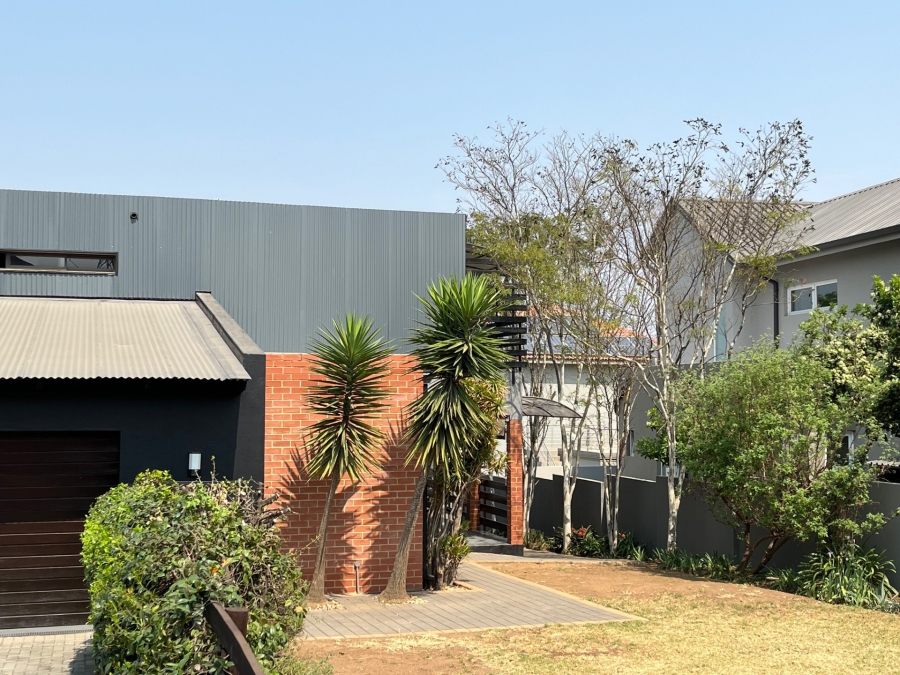 3 Bedroom Property for Sale in Maroeladal Gauteng