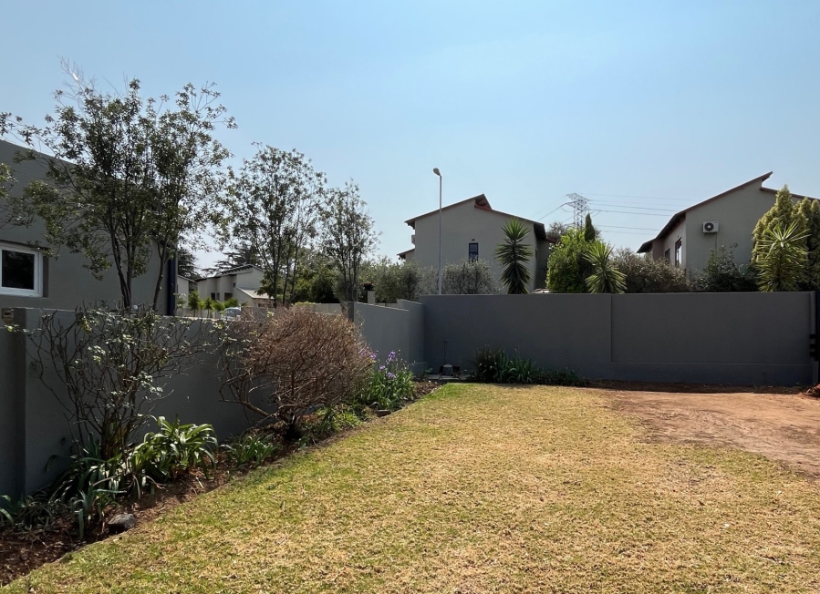 3 Bedroom Property for Sale in Maroeladal Gauteng