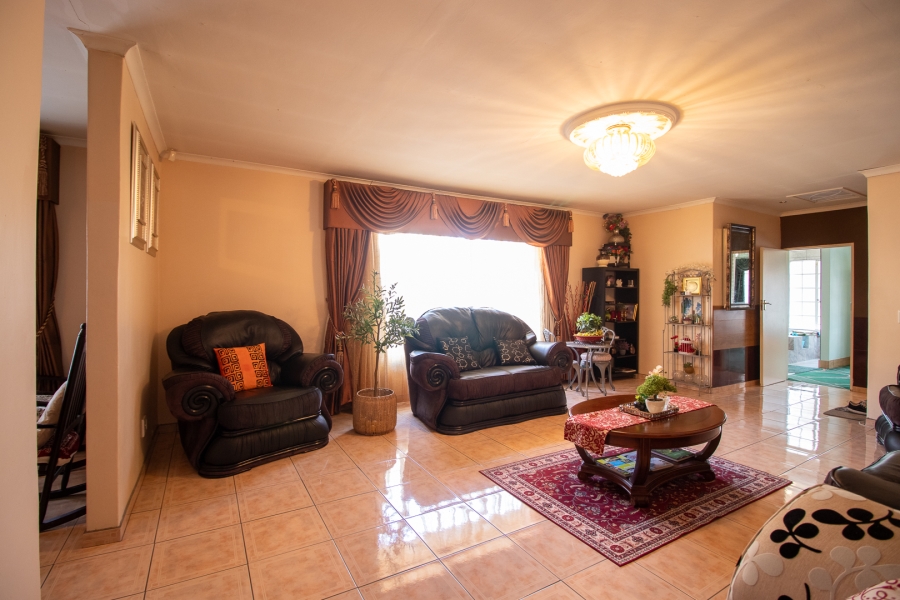 4 Bedroom Property for Sale in Dadaville Gauteng