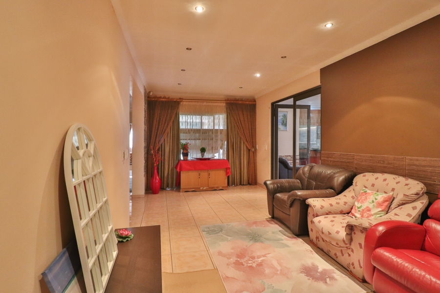 4 Bedroom Property for Sale in Dadaville Gauteng