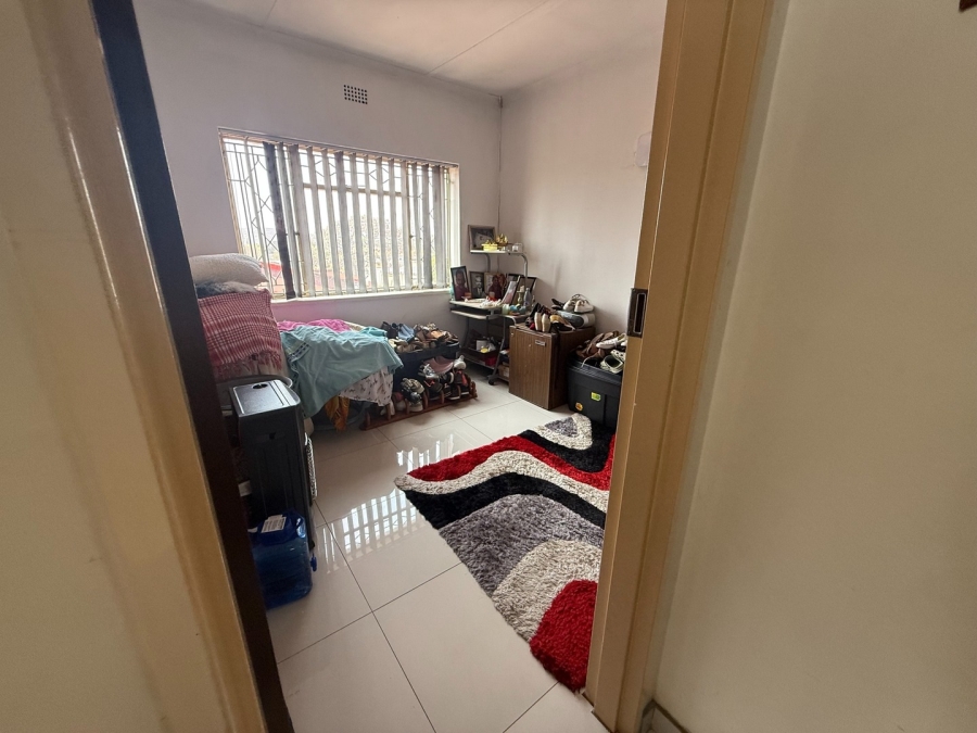 4 Bedroom Property for Sale in Mondeor Gauteng