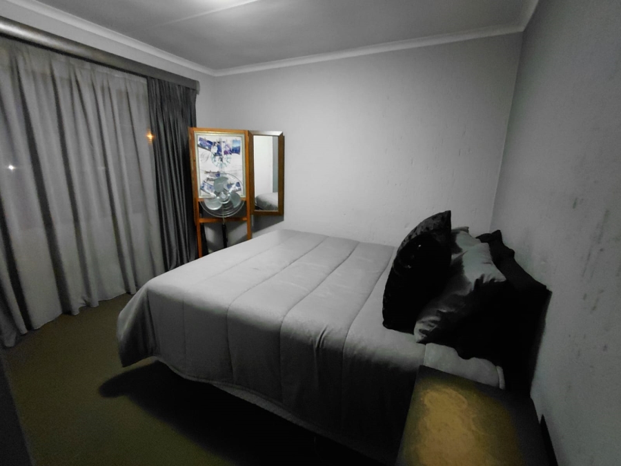 2 Bedroom Property for Sale in Kenleaf Gauteng