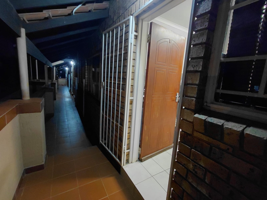 2 Bedroom Property for Sale in Kenleaf Gauteng