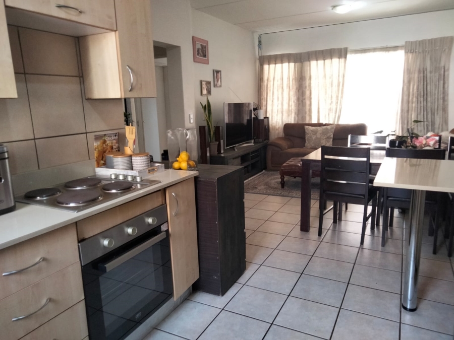 2 Bedroom Property for Sale in Sundowner Gauteng
