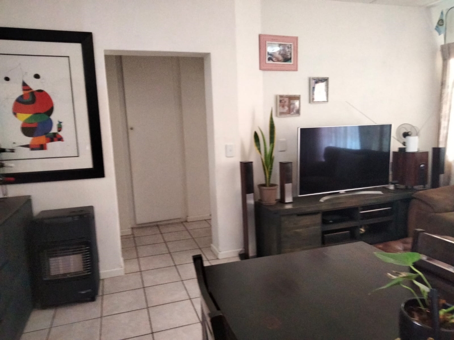 2 Bedroom Property for Sale in Sundowner Gauteng