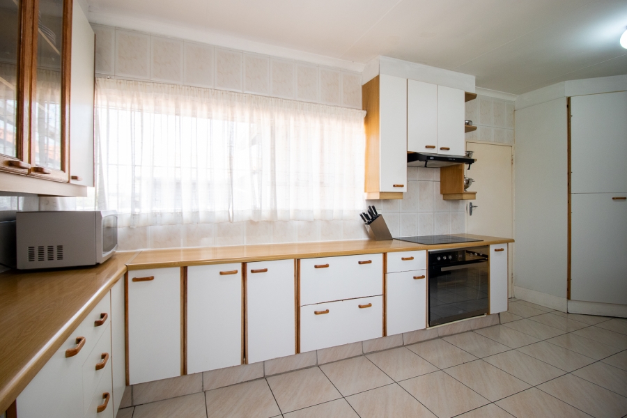 4 Bedroom Property for Sale in Winchester Hills Gauteng