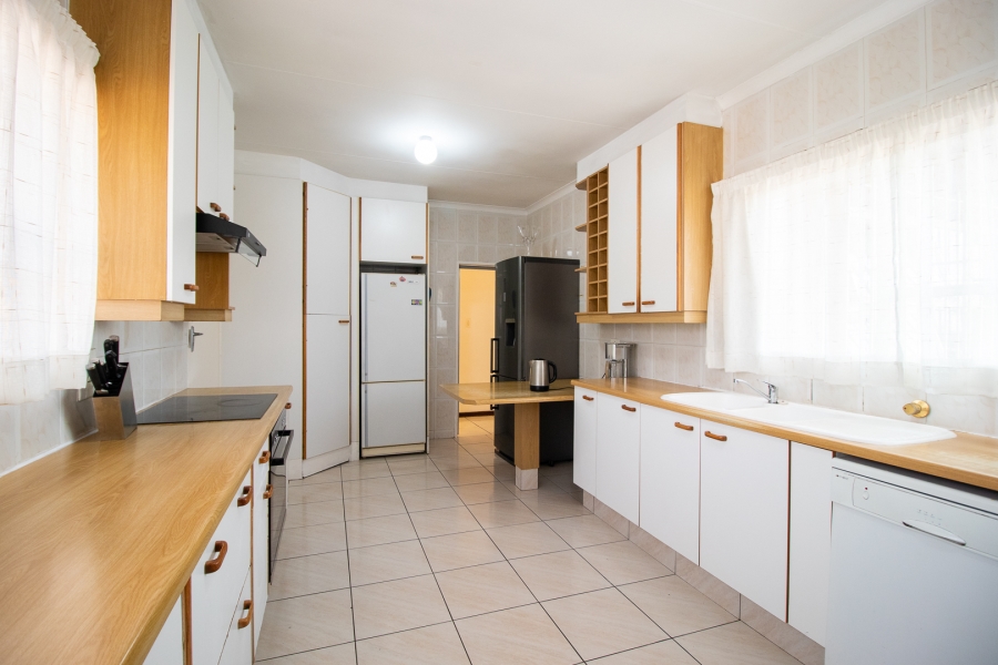 4 Bedroom Property for Sale in Winchester Hills Gauteng