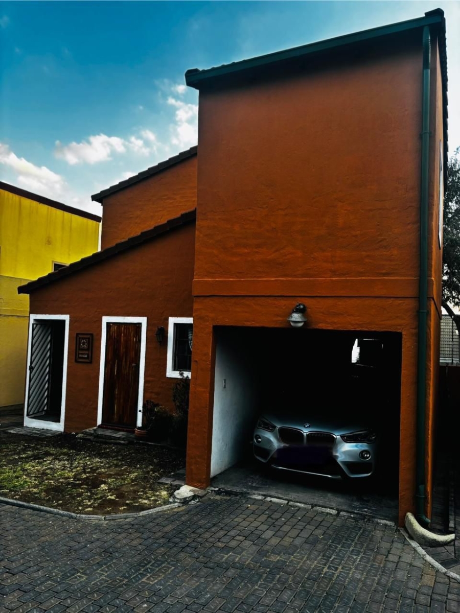 2 Bedroom Property for Sale in Halfway Gardens Gauteng