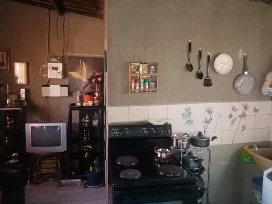 1 Bedroom Property for Sale in Tshepisong Gauteng