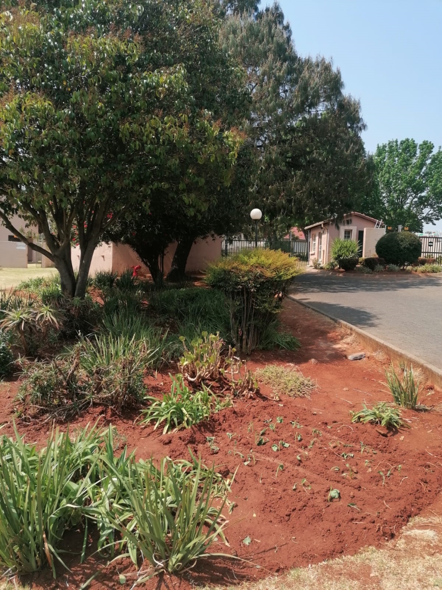 3 Bedroom Property for Sale in Horison Gauteng