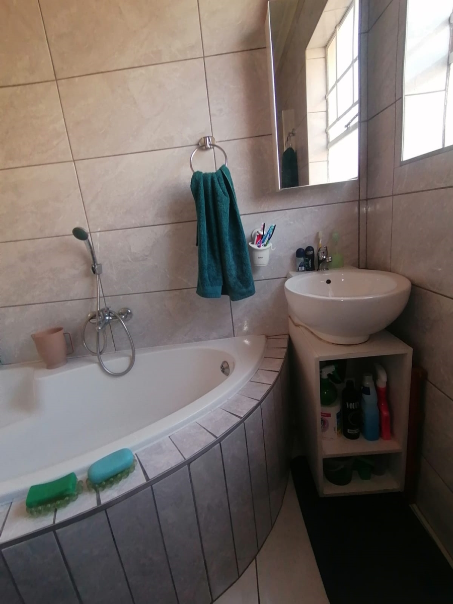 3 Bedroom Property for Sale in Horison Gauteng