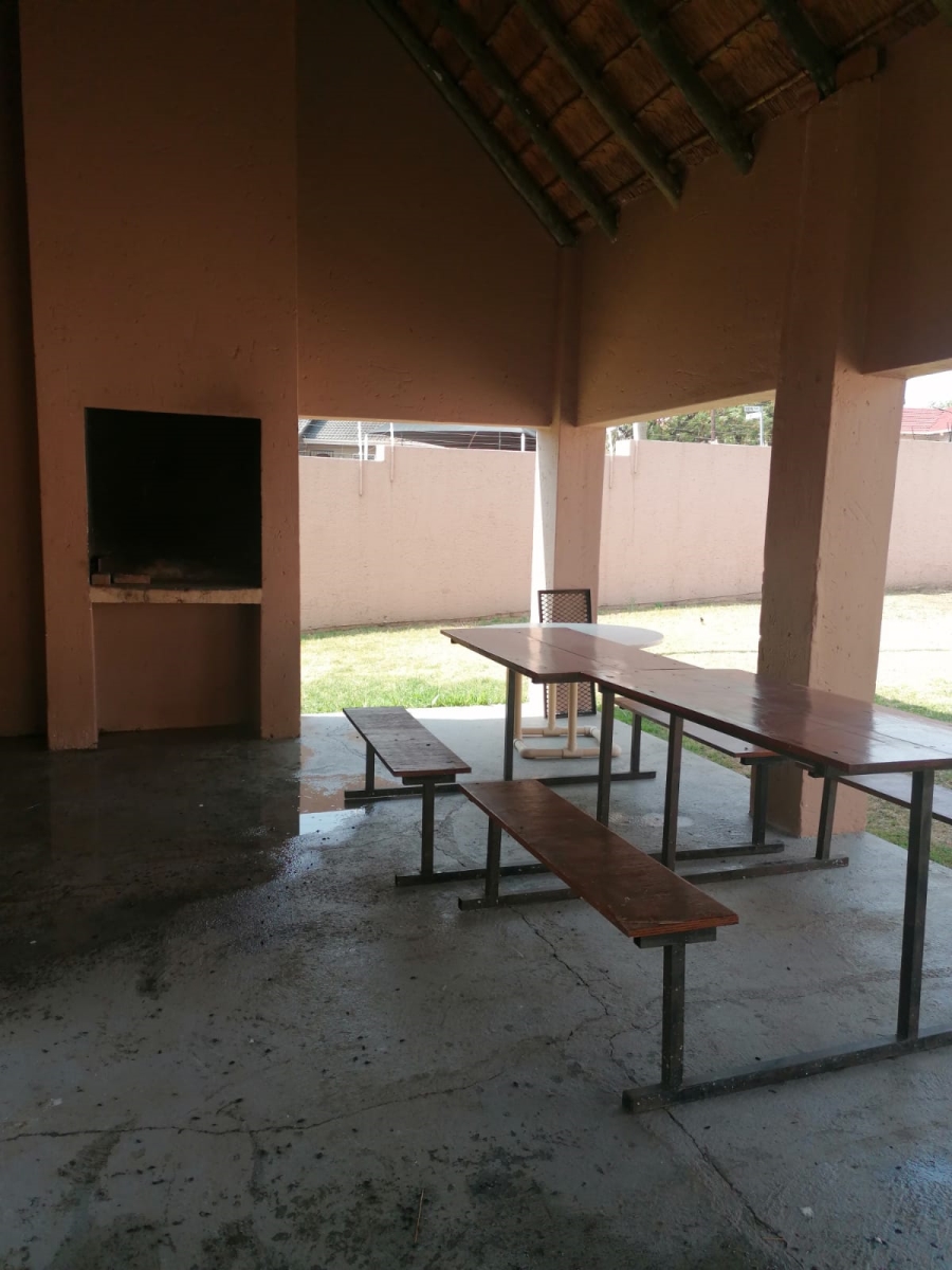 3 Bedroom Property for Sale in Horison Gauteng