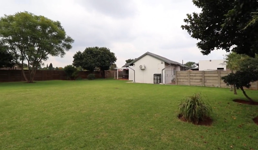 3 Bedroom Property for Sale in Ravenswood Gauteng