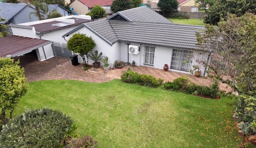 3 Bedroom Property for Sale in Ravenswood Gauteng