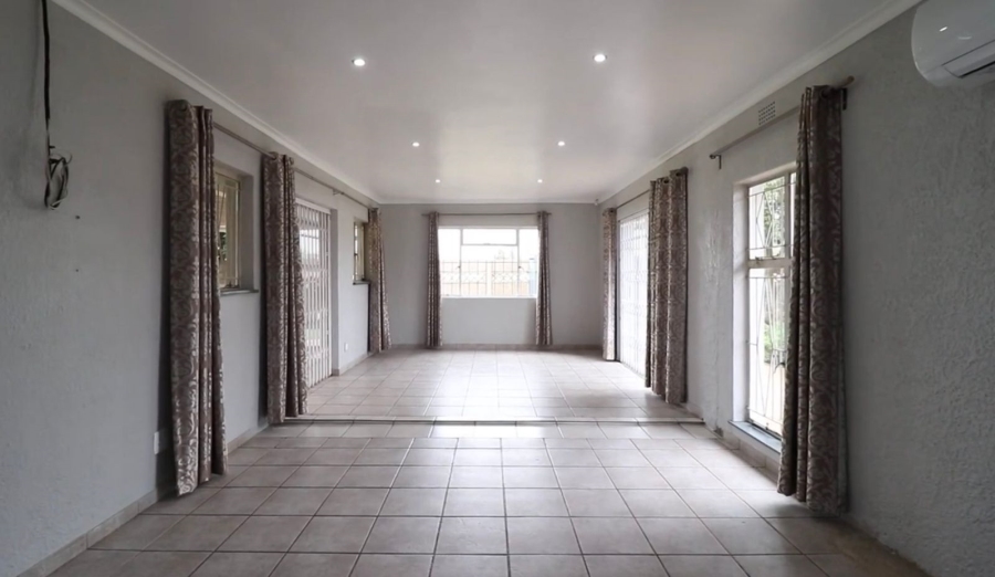 3 Bedroom Property for Sale in Ravenswood Gauteng