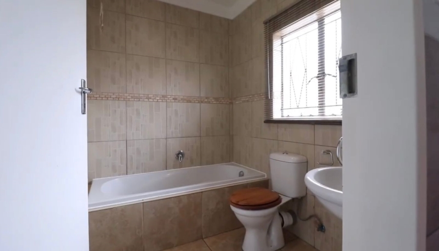3 Bedroom Property for Sale in Ravenswood Gauteng