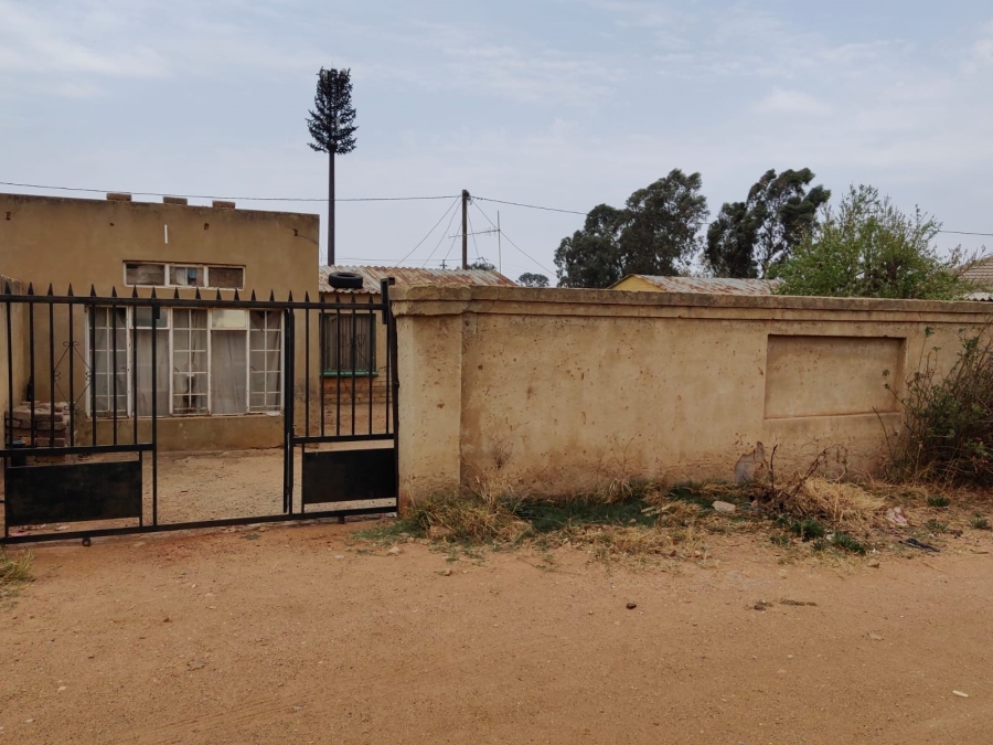 2 Bedroom Property for Sale in Slovoville Gauteng