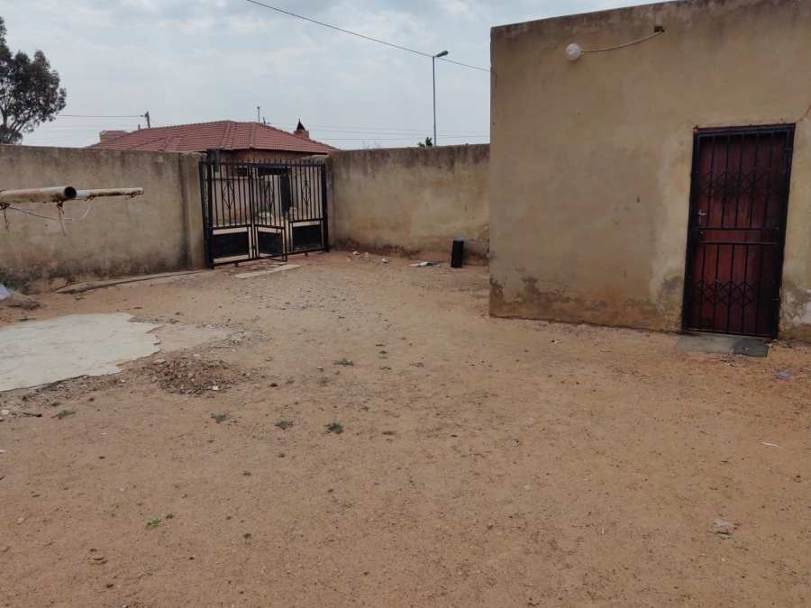 2 Bedroom Property for Sale in Slovoville Gauteng