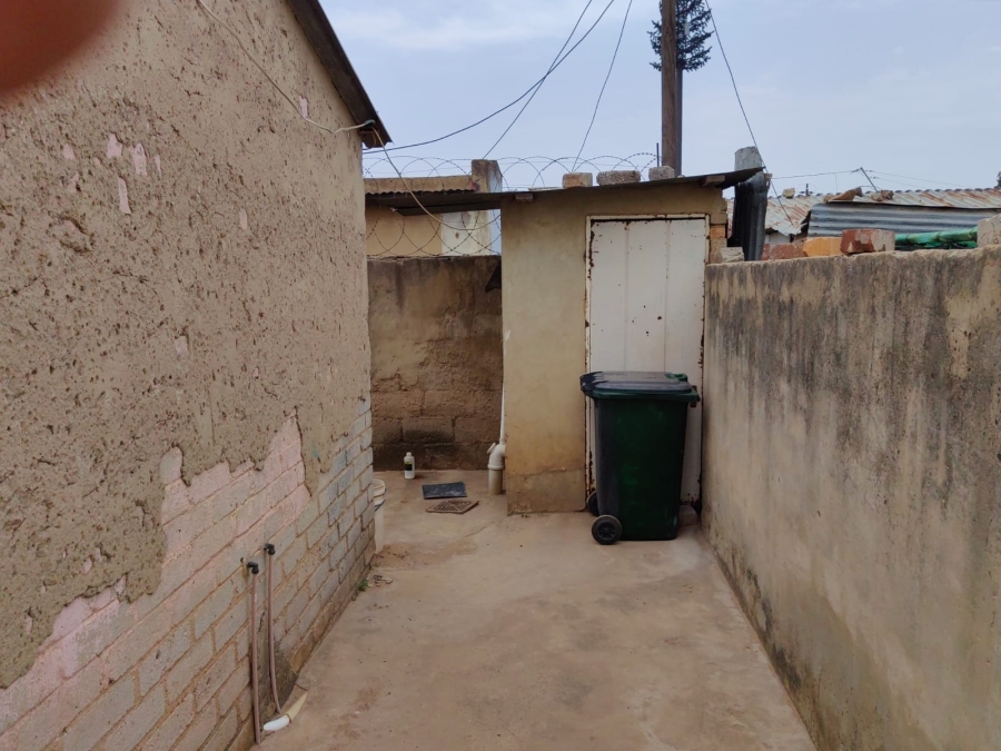 2 Bedroom Property for Sale in Slovoville Gauteng