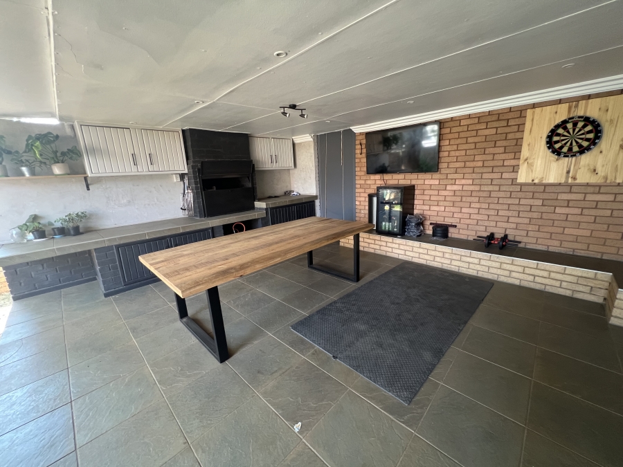 3 Bedroom Property for Sale in Moreleta Park Gauteng
