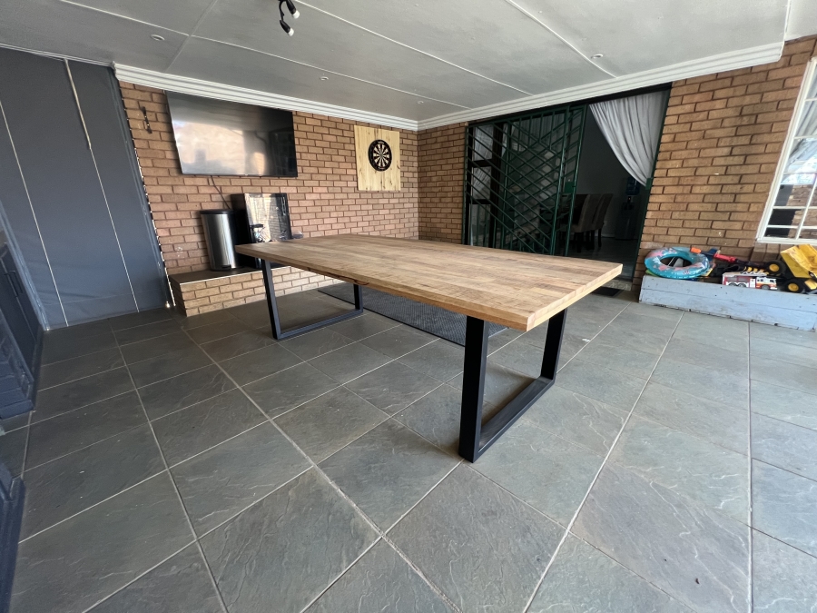 3 Bedroom Property for Sale in Moreleta Park Gauteng