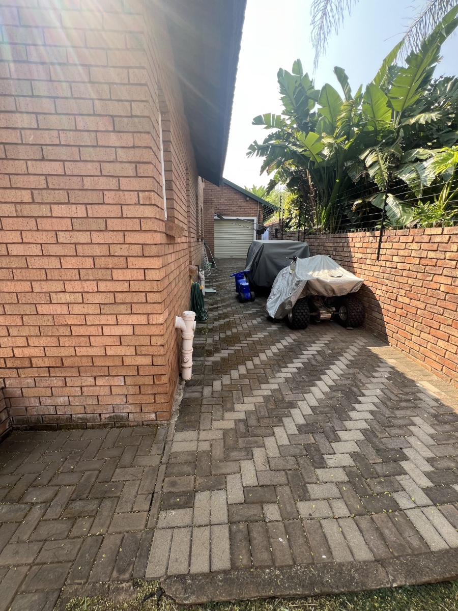 3 Bedroom Property for Sale in Moreleta Park Gauteng