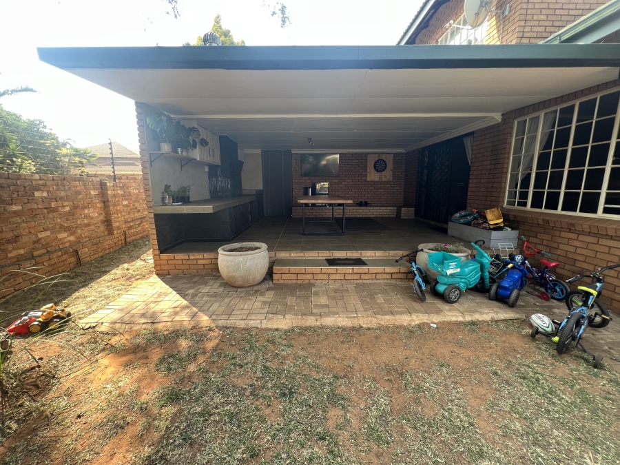 3 Bedroom Property for Sale in Moreleta Park Gauteng