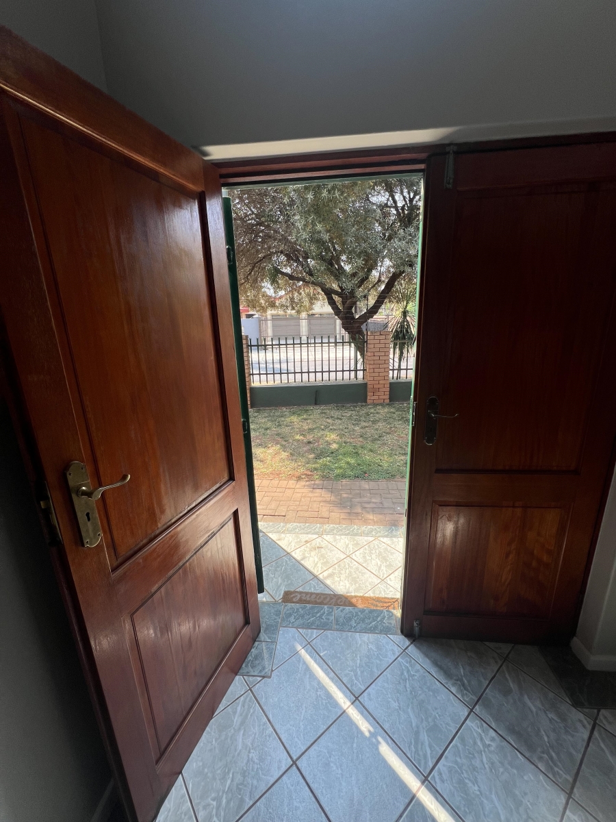 3 Bedroom Property for Sale in Moreleta Park Gauteng
