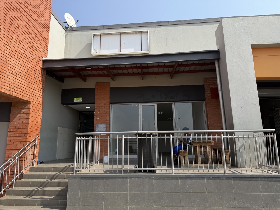 To Let commercial Property for Rent in Cloverdene Gauteng