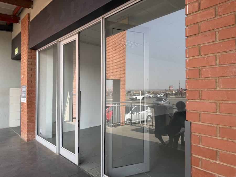 To Let commercial Property for Rent in Cloverdene Gauteng