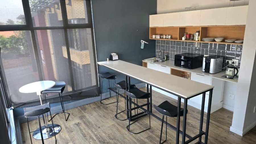 Commercial Property for Sale in Die Hoewes Gauteng