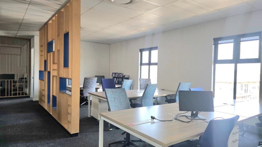 Commercial Property for Sale in Die Hoewes Gauteng