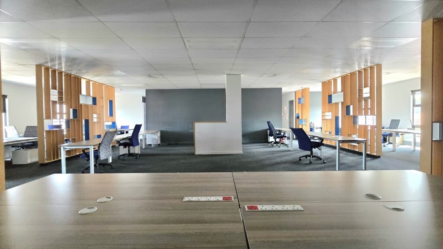 Commercial Property for Sale in Die Hoewes Gauteng