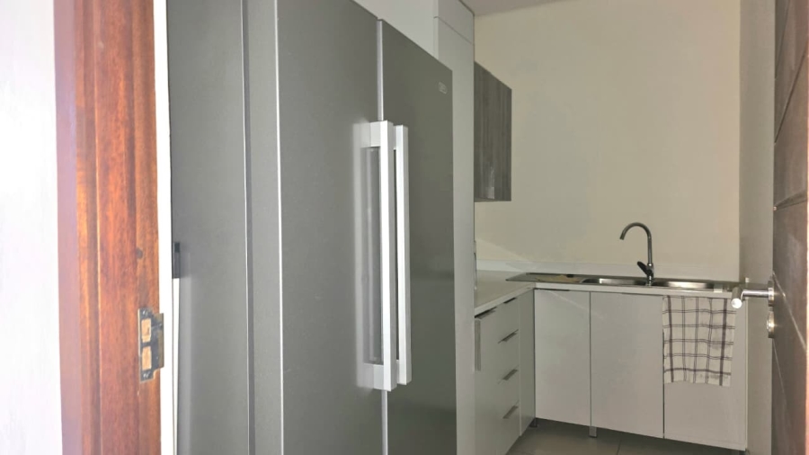 Commercial Property for Sale in Die Hoewes Gauteng